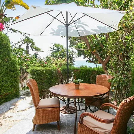 Holiday home Lovely In With House Sea View